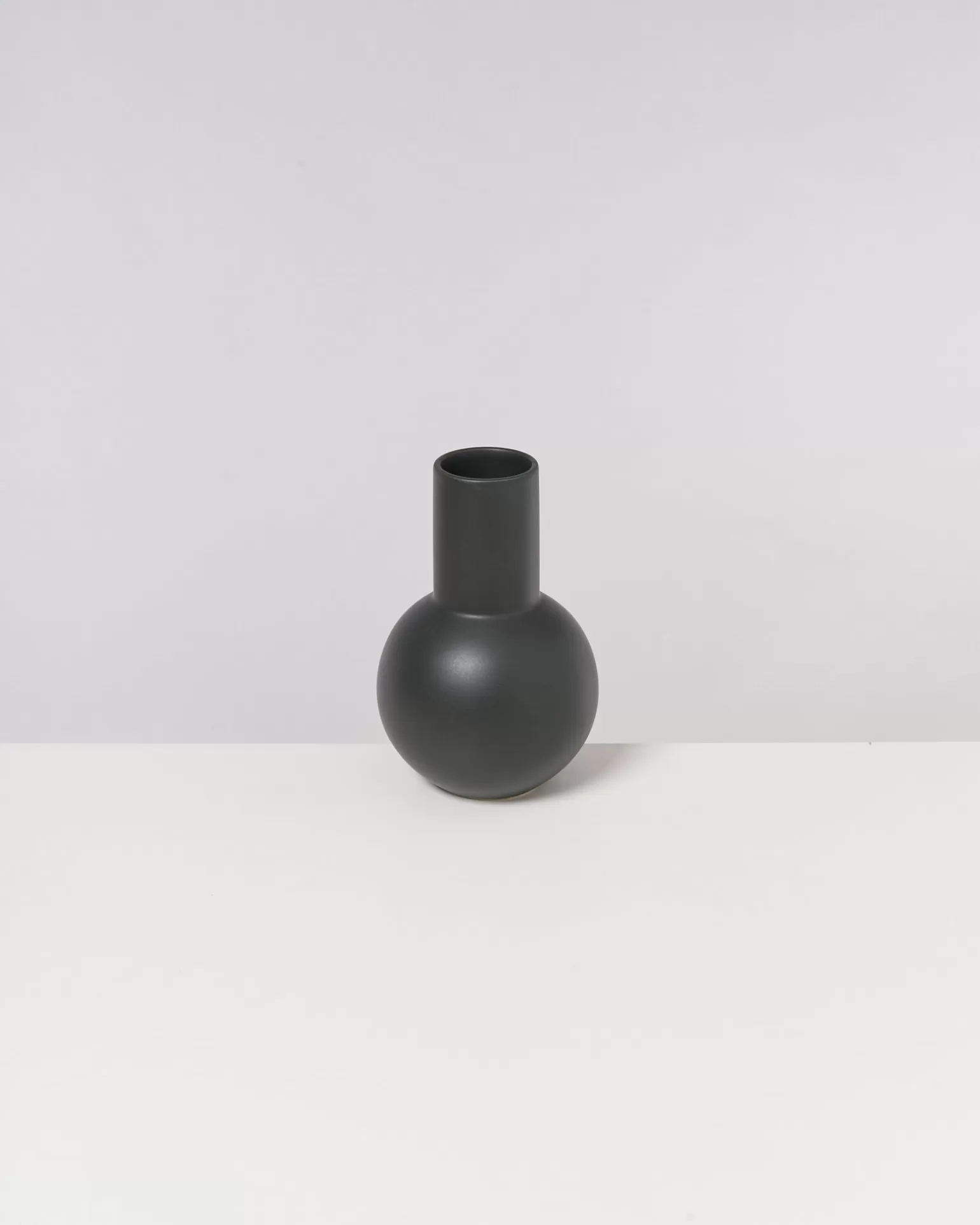 Hot Motel a Miio Bola Vase M - Darkgreen dark green