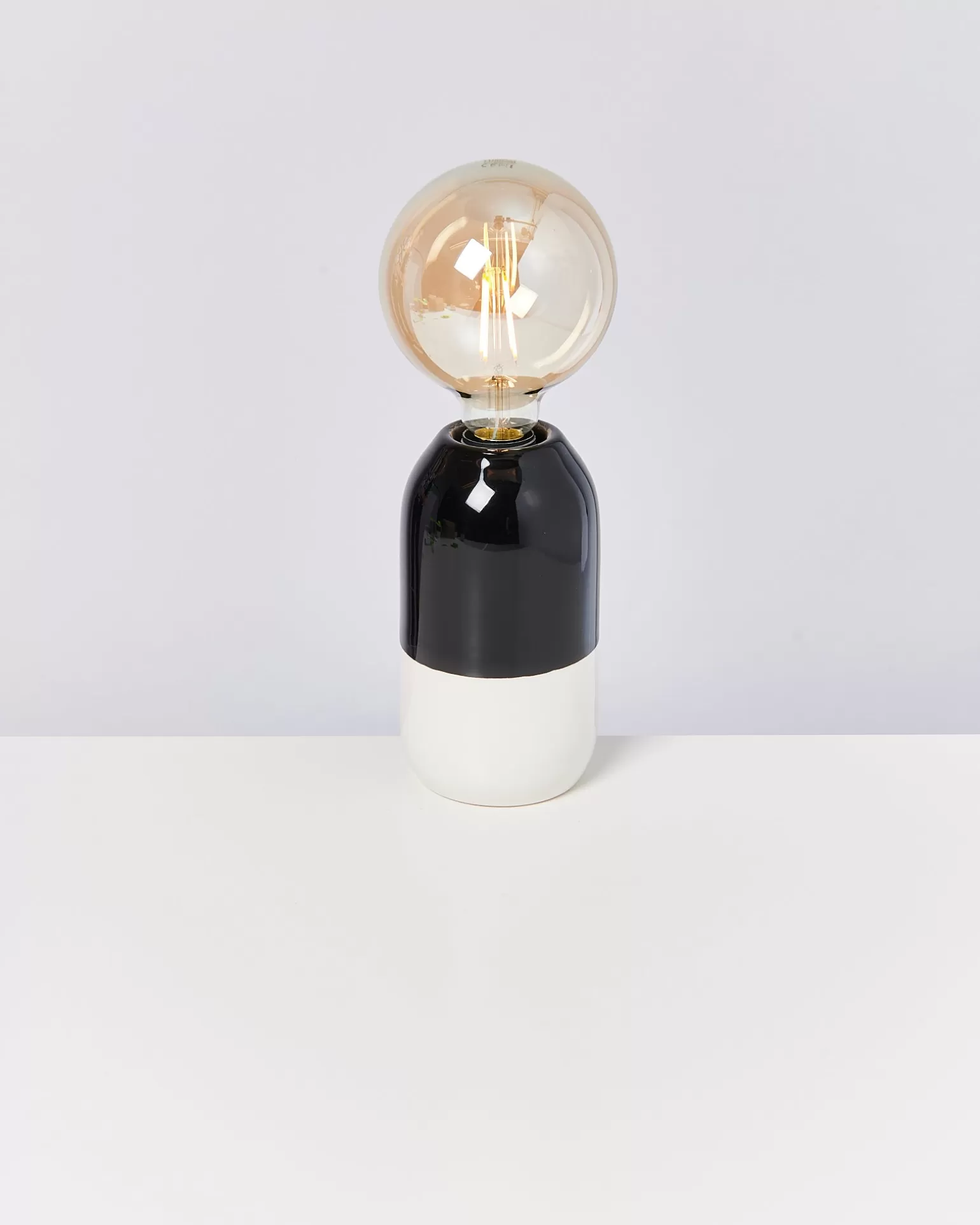 Flash Sale Motel a Miio Farol - Lamp Black White black-and-white