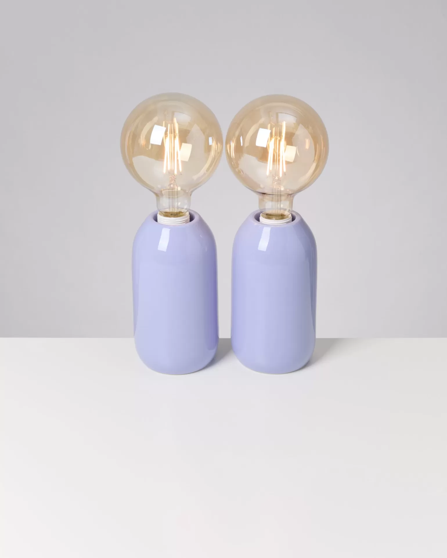 Fashion Motel a Miio Farol Lamp lilac